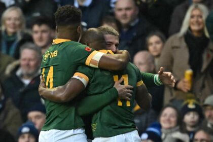South Africa rack up four tries in battling victory over Scotland