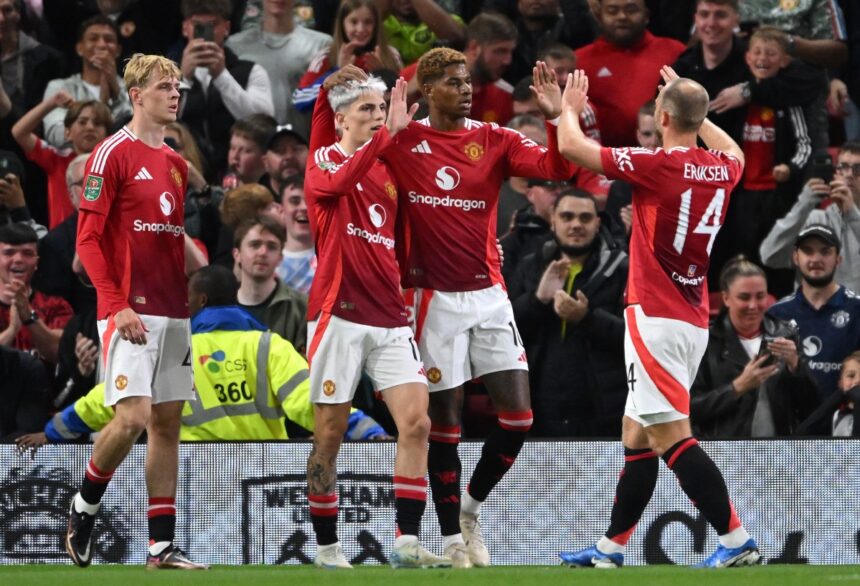 Alejandro Garnacho and Marcus Rashford celebrate in Manchester United