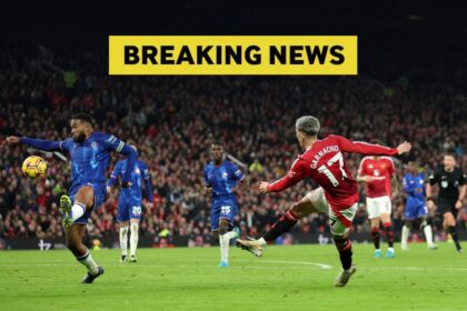 Alejandro Garnacho in action for Man Utd against Chelsea