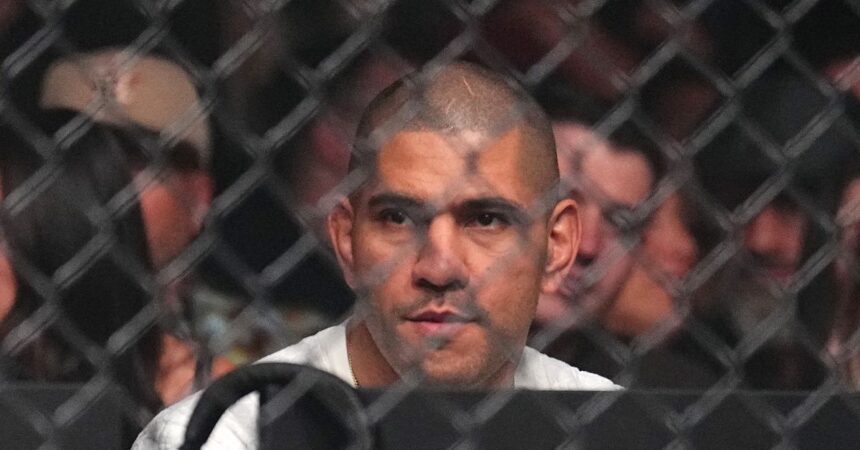 Alex Pereira expected to corner Sean Strickland for title fight against Dricus du Plessis at UFC 312