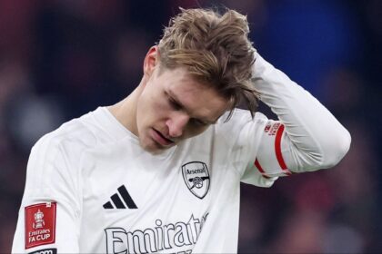 Arsenal in talks to sign £80m "monster"