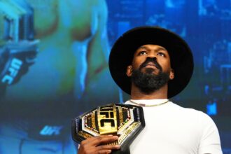 Daniel Cormier doubts Jon Jones earns $30M for Tom Aspinall fight, but calls Jones’ strategy ‘very smart’