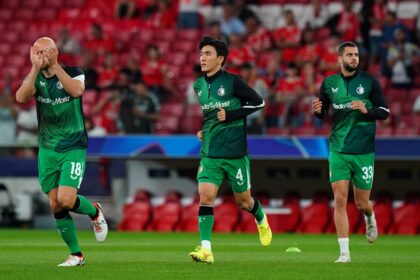 David Hancko and his Feyenoord teammates warming up