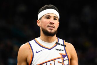 Devin Booker 'didn't expect it', shares impact of Suns dropping star players, 'a lot of egos'