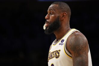 Draymond Green reacts to LeBron James 'calling out Rob Pelinka' over LA Lakers roster