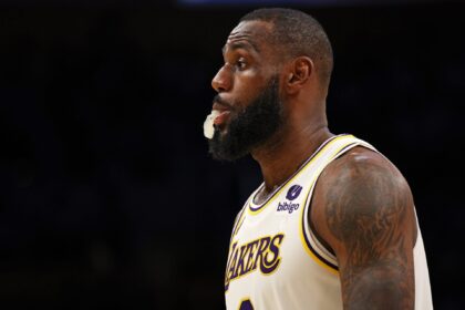 Draymond Green reacts to LeBron James 'calling out Rob Pelinka' over LA Lakers roster