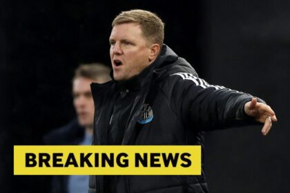 Newcastle United manager Eddie Howe shouts instructions