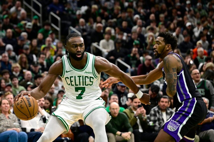 Joe Mazzulla and Jaylen Brown disagree on one reason for Boston Celtics loss to Sacramento Kings