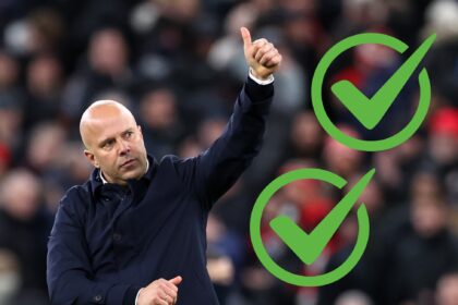 Arne Slot holds a thumbs up next to two checkmarks.