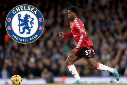 Kobbie Mainoo in action for Manchester United