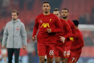 Liverpool could sign "one of the best" full-backs