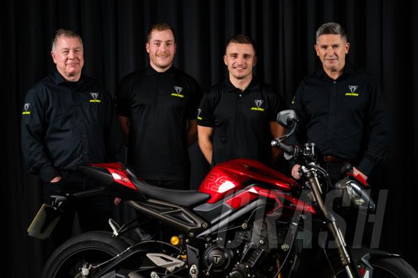 Triumph retains Luke Stapleford for 2025 British Supersport title push | British Superbikes