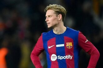 De Jong open to Barcelona exit