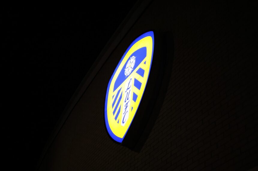 Leeds United crest
