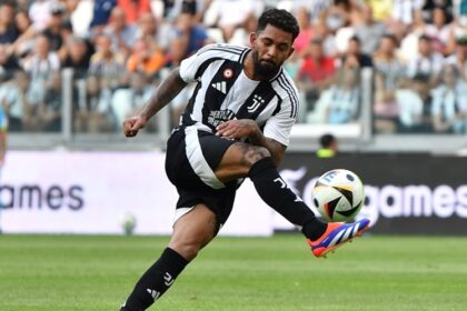 Manchester City interested in Douglas Luiz loan