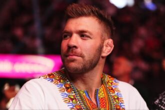 Dricus Du Plessis Explains That Sean Strickland Isn't There to Fight: "Threw a Jab and a Teep for Five Rounds."