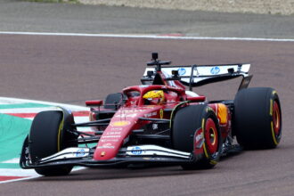 Lewis Hamilton mentions steering wheel quirks as he adapts to Ferrari