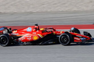 Lewis Hamilton sends positive “right at home” message after latest Ferrari test | F1