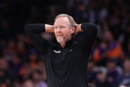 Mike Budenholzer questioned why star defender played 20 seconds of action in latest Suns defeat despite Kevin Durant plea