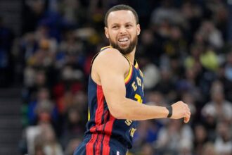 Steph Curry backtracks on Golden State Warriors trade stance, 'whatever it takes to win'