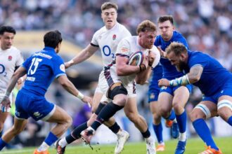 England complete Italian job to maintain unlikely Six Nations title tilt