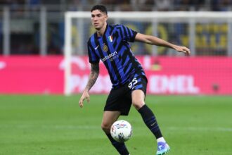 Alessandro Bastoni in action for Inter Milan