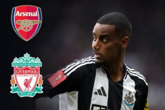 Alexander Isak in action for Newcastle against Brighton