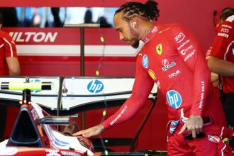Hamilton staying patient amid Ferrari learning curve