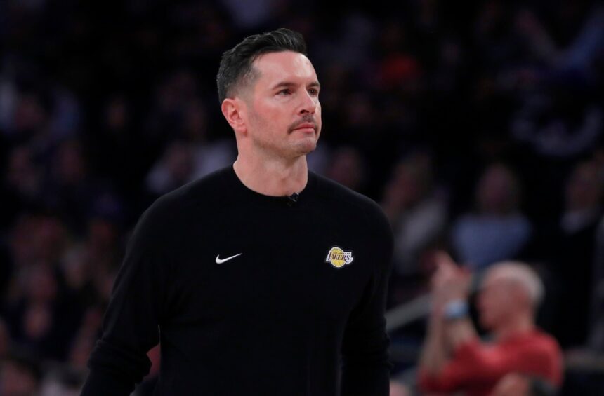 LA Lakers star cleared to return for Milwaukee Bucks showdown, three players ruled out
