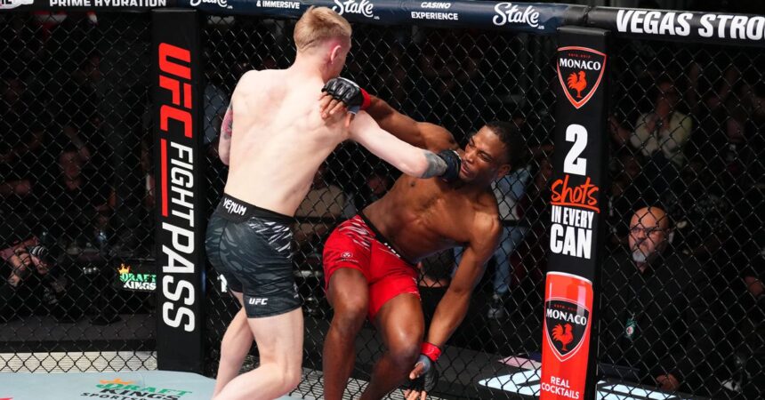 UFC Vegas 103 video: Sam Patterson surprises Danny Barlow with vicious first-round knockout