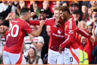 Man United players celebrating