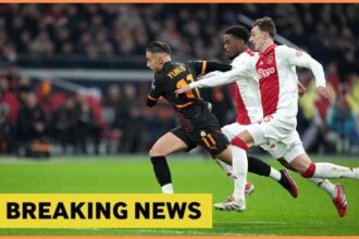 Jorrel Hato in action for Ajax