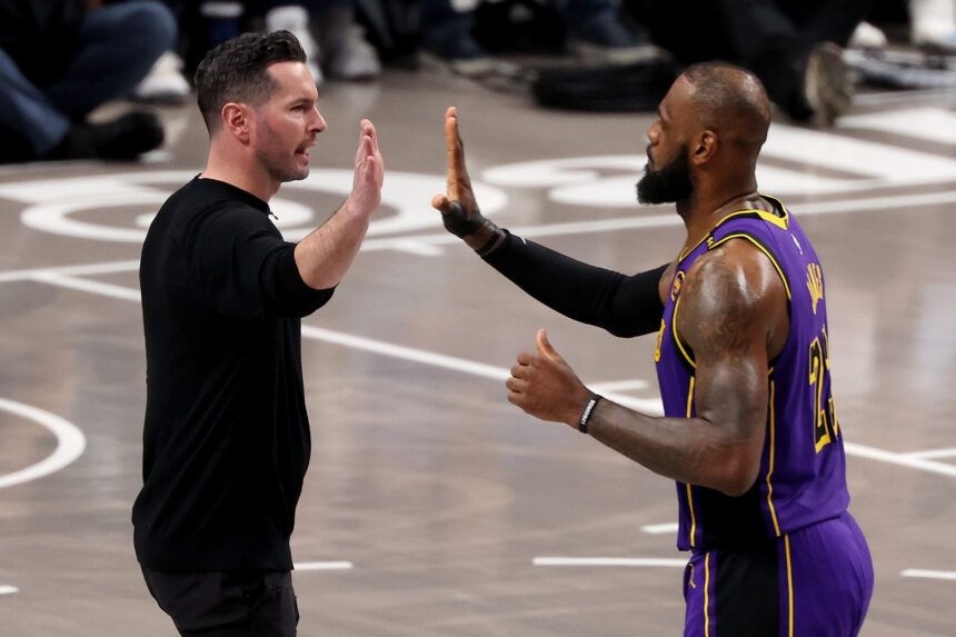 How New York Knicks fans would have responded if Tom Thibodeau managed second half like JJ Redick for LA Lakers