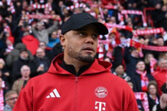 Kompany "pushing" Bayern to sign £50m star after Chelsea talks with him