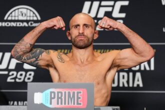 LIVE! UFC 314 weigh-in video: Volkanovski vs. Lopes