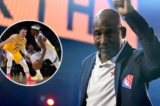Lakers legend James Worthy impressed with two Golden State Warriors stars, one was 'outstanding'