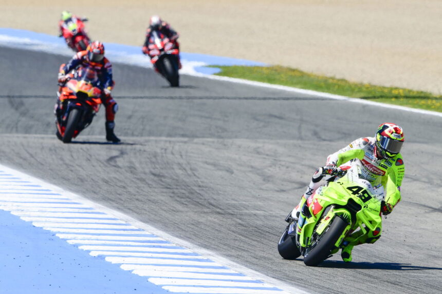 Worrying ‘unexpected’ Ducati issue hinders one VR46 rider in Jerez MotoGP sprint