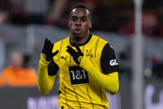 Chelsea in Bynoe-Gittens talks