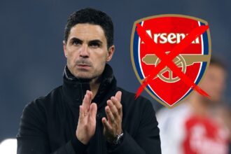 Mikel Arteta applauds the Arsenal fans