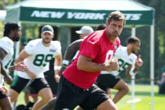 Aaron Rodgers Drops Major Hint Toward Signing with Steelers, Teases 2025 Matchup with Bears