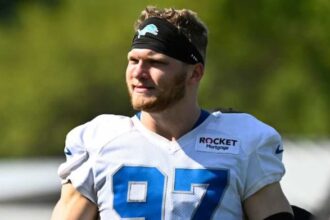 Aidan Hutchinson Lions pic