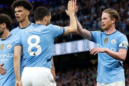Arsenal holding discussions about shock deal to sign £400k-p/w Man City ace