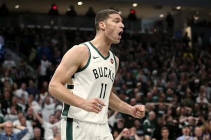 Brook Lopez Bucks pic