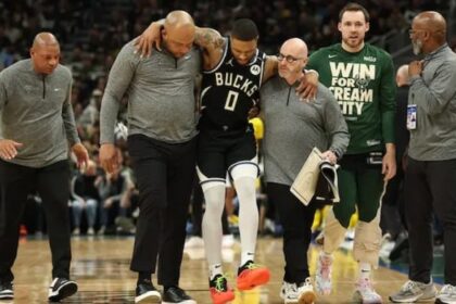 Damian Lillard Bucks pic