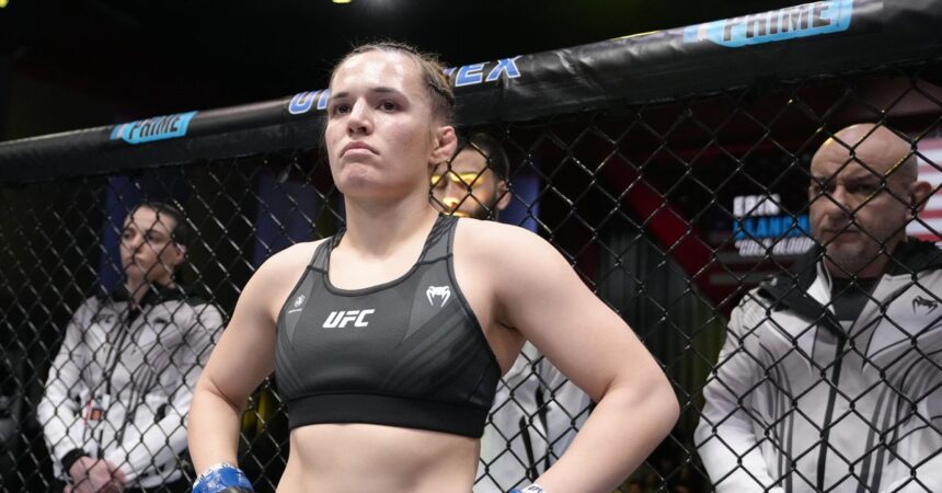 Erin Blanchfield doubts Zhang Weili finds success at flyweight: ‘I don’t really see her even being top 5 at 125’