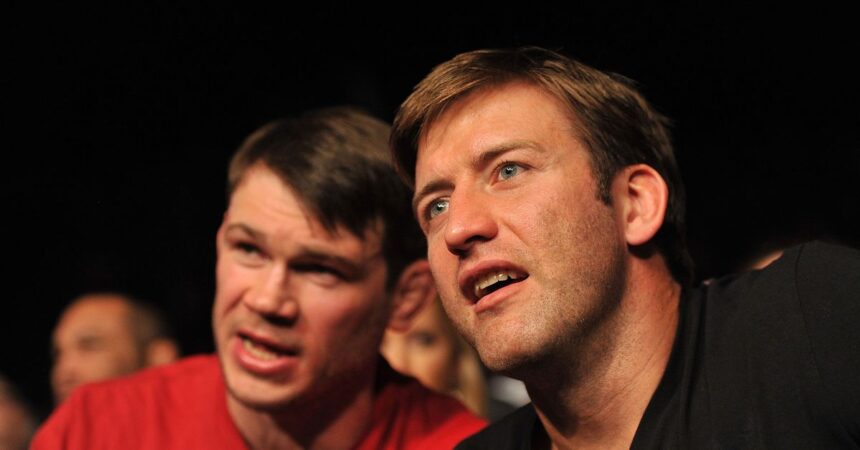 Forrest Griffin recalls Stephan Bonnar scoring head kick knockout in absurd street fight in dress clothes