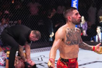 Ilia Topuria opens as massive favorite over Charles Oliveira in vacant title fight at UFC 317