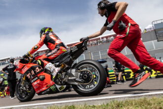 Italian WorldSBK setup improvements “not enough” for Alvaro Bautista in Superpole Race