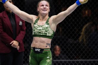 Valentina Shevchenko has custom dragon fight kit for UFC 315