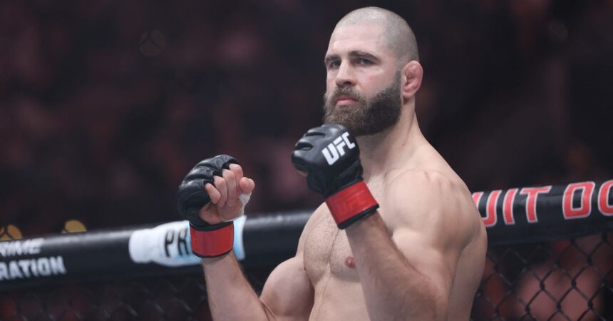 Watch Jiri Prochazka swim 30 meters under a frozen lake